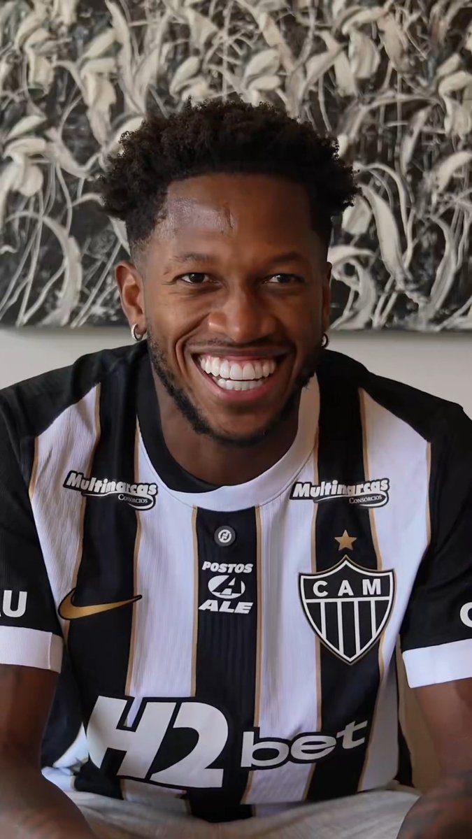 ๐ค๐ค A primeira entrevista com essa camisa! Seja bem-vindo de volta, Fred! ๐ ๐ Corre pra GaloTV H2bet, que tem exclusiva com o nosso novo camisa 7: