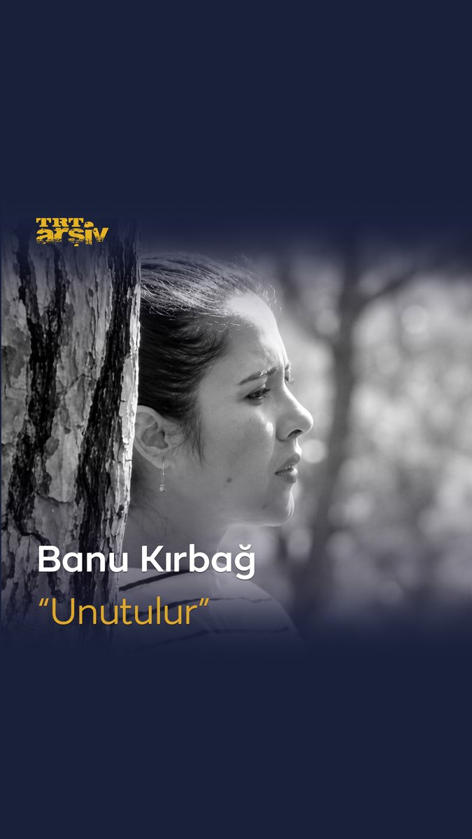 "Bu hayat böyledir dostum Yaşanan gün mazi olur En değerli hatıralar Bir gün gelir unutulur" Geçtiğimiz yıl bugün aramızdan ayrılan Banu Kırbağ'ı çok sevilen şarkısıyla anıyoruz: "Unutulur" 🎶