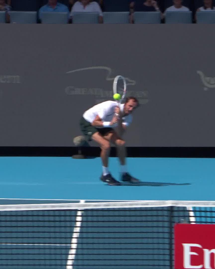 A Medvedev special 👌 Perfection from Daniil Medvedev at #CincyTennis