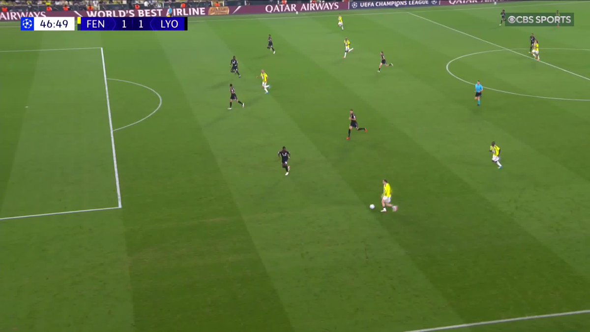 Fenerbahçe find their equalizer right at the start of the second half ⚽️ Watch the Champions League playoff first leg on Paramount+ 📺