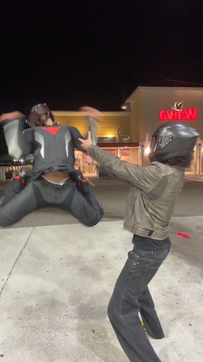 He gave me his full load at the end🤤 Larping Moto