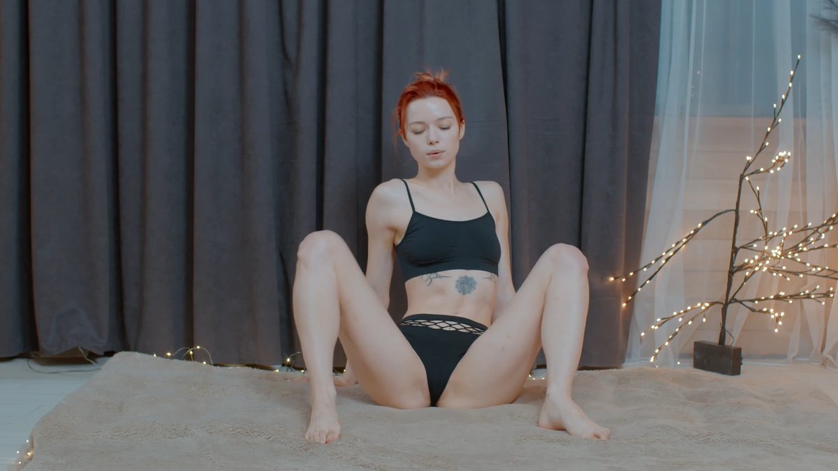 New drop - Yoga Session #1 with Kalisy. Slow flows, deep stretches, warm evening light, shot in 4K. 3-minute preview below; the full session is available now. #yoga #yogagirl #flexibility #stretching #yogaflow
