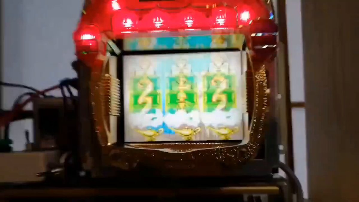 復刻と称し また4インチで作れば 筐体コスト下げられるべ 全然楽しいけど ダメかね🤔