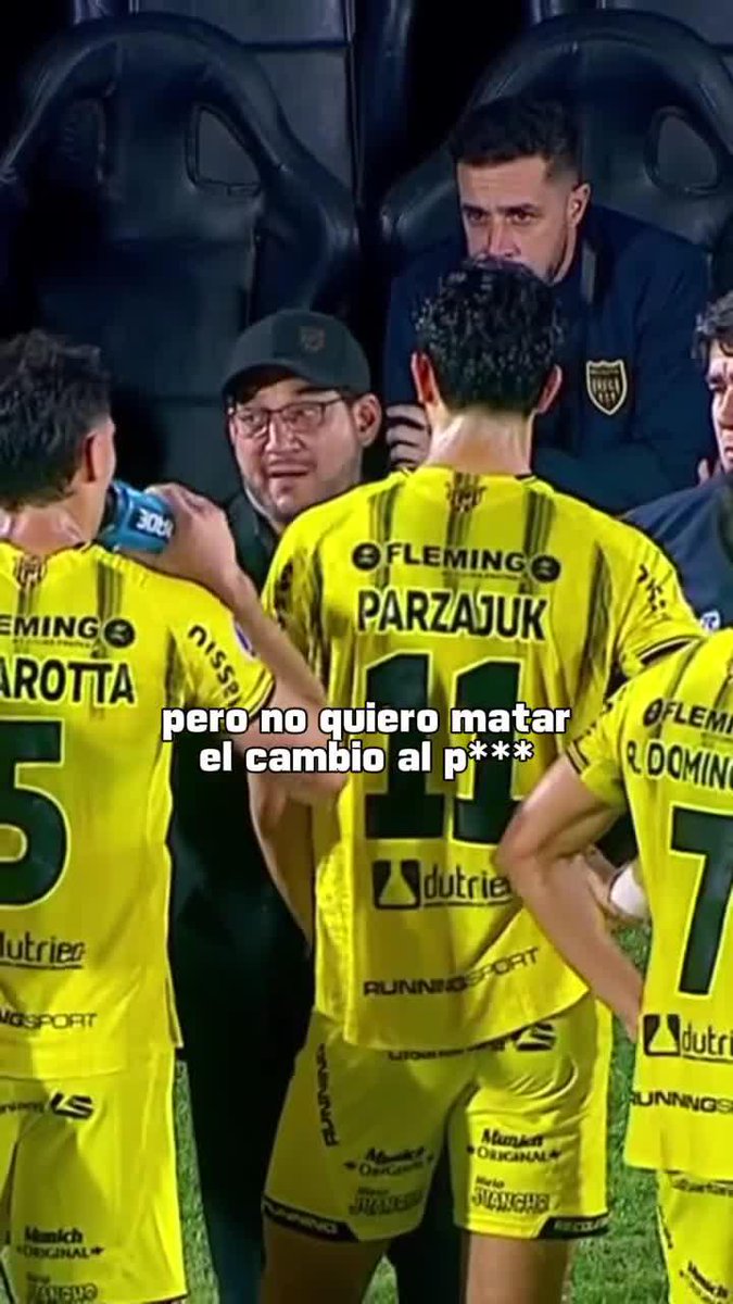 Banco completamente a Jorge González, entrenador de Recoleta