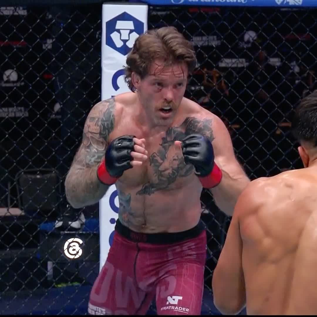Una belleza de golpeo! Puro boxeo 🇲🇽 de Ensenada! #DWCS | En vivo por Paramount + Deportes