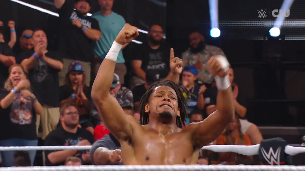 PROSPER 👏 EK Prosper is now the No. 1 Contender for the AAA World Cruiserweight Title!