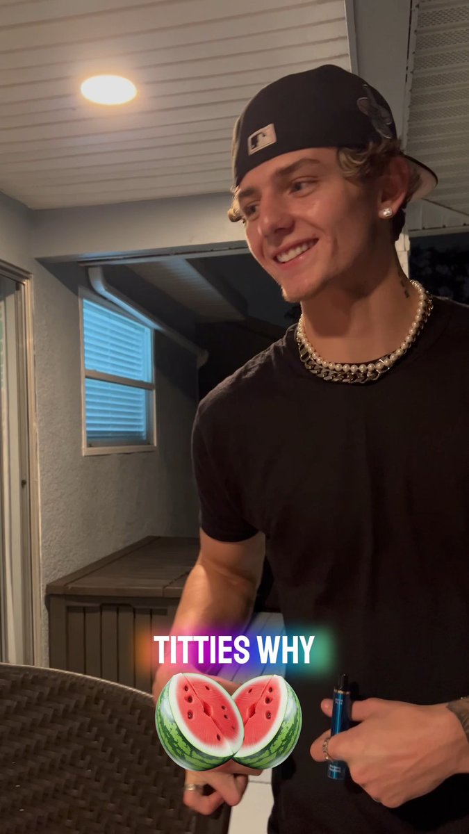 👀 Rocky asks to see real-grown, trans-titties 🍒 this is the same trans-girl that filmed a 3sum with Will (ixwilk) and Cal (you know, the girl we “tricked” Will into fcking on camera) get your tea cups ready this week