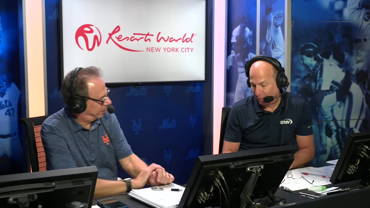 "I've never had a brother, but you're the closest thing and I treasure you" Gary Cohen to Howie Rose after their inning in the booth together ☺️