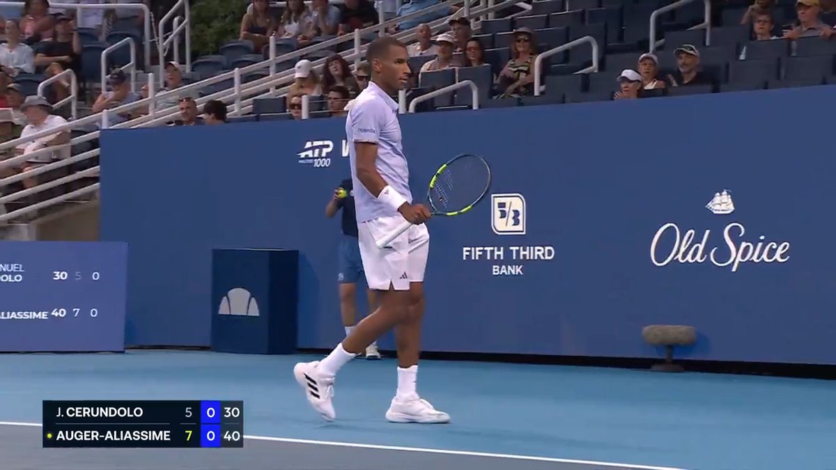 Painting the lines 🖌️ Cincinnati Open | #CincyTennis | Félix AugerAliassime