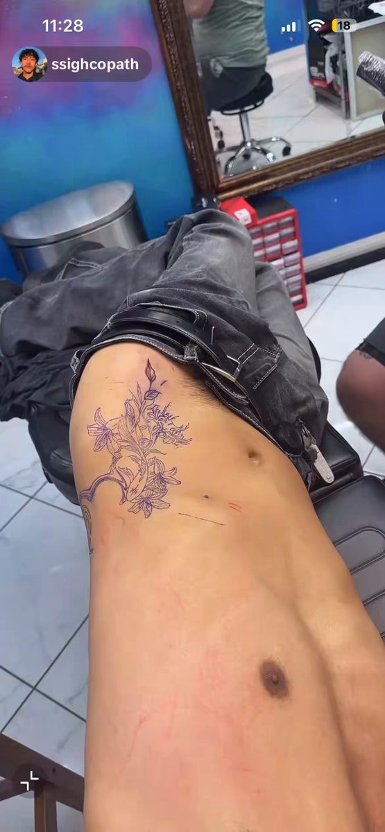 I woulda said fuck the tattoo and start grabbing his dick 😮‍💨🫣 #tiktoklive