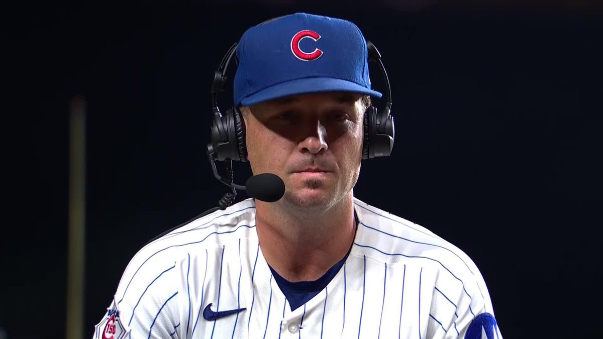 Bilingual Alex Bregman tells Pedro Martinez how the Cubs young roster is boosting their offensive play 🙌