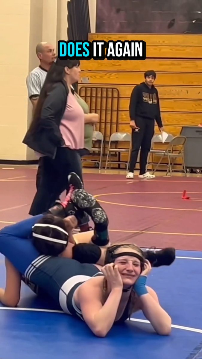 She Embarrass Her Opponents. Makynlee Cova Leg Cradle #wrestling #combatgirls