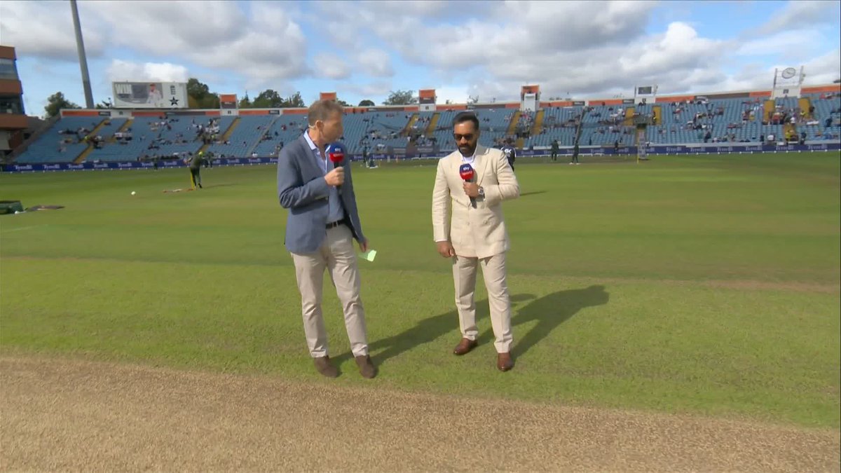"Everything suggests there's going to be a lot of runs on this pitch" ๐คฉ DK looks ahead to a mouth-watering day at Headingley! Watch the action with NOW: