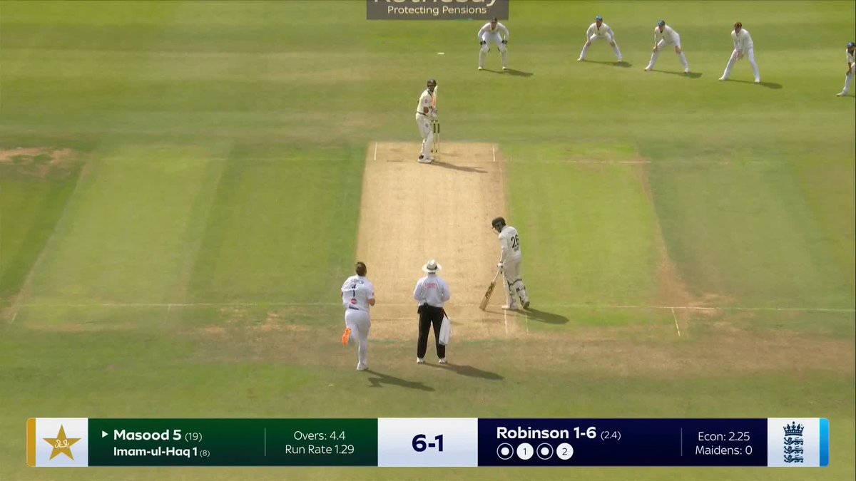 Ollie Robinson gets his SECOND wicket!! 🚨