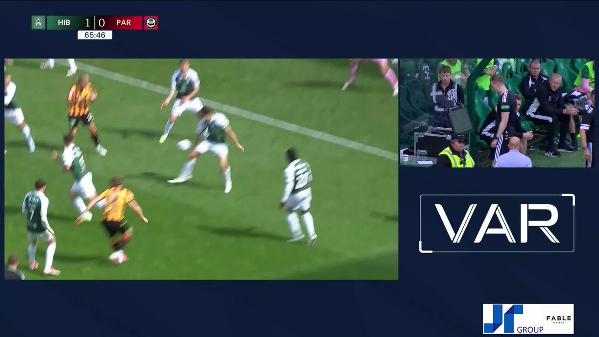 "I would personally expect the on-field decision to stick" 🗣️ Michael Stewart and Alan Hutton discuss the decision to overturn Partick Thistle's penalty kick against Hibernian #PremierSportsCup