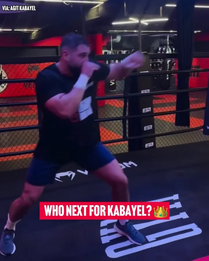 WBC heavyweight champion Agit Kabayel shadowboxes as he awaits a date for his first title defence 💪