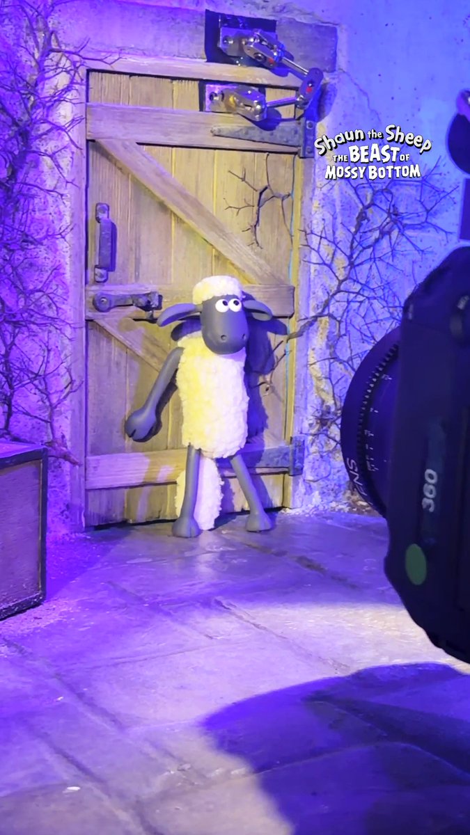 Another sneak peek from the new movie! 😍 🎃 Why's Shaun looking so scared!? 👀 🤔