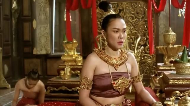 ฉากออกว่าราชการของแม่หยัวก็ดูเลิศๆ ดี