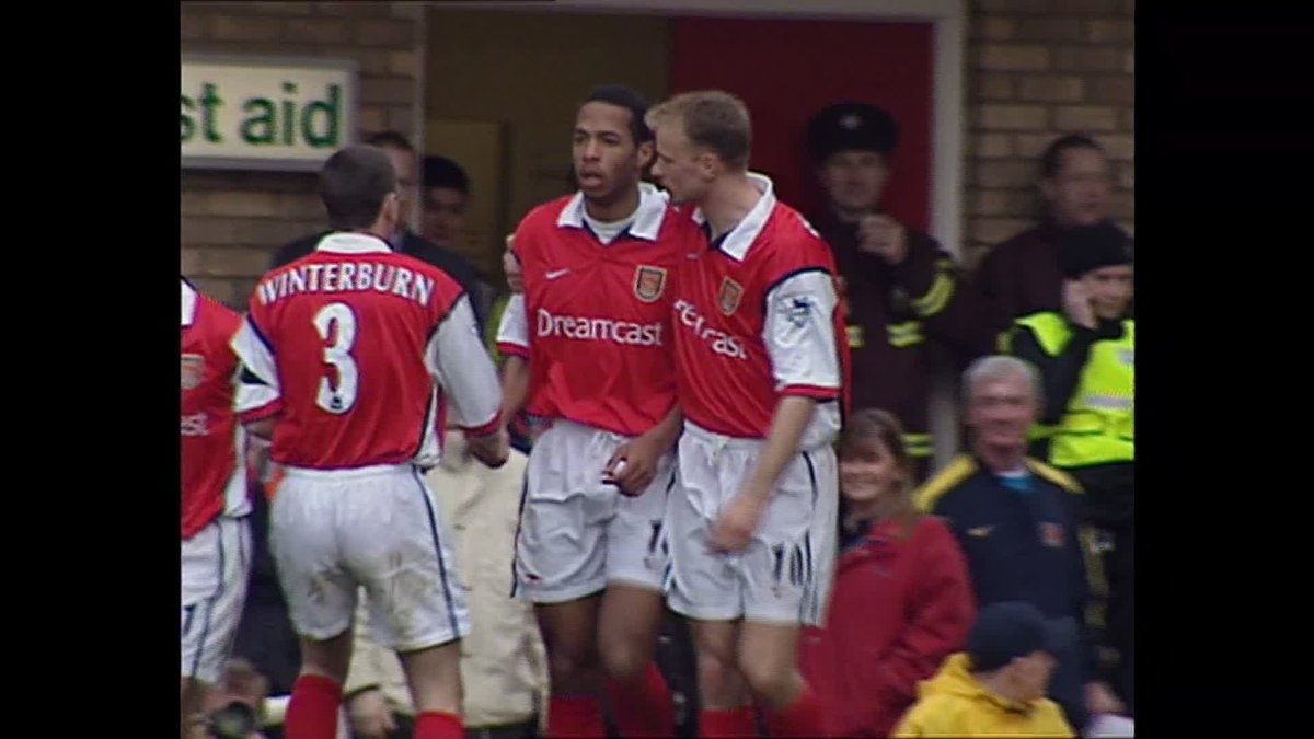 When Thierry Henry scored for Arsenal vs Coventry in 1999/2000 🎞️