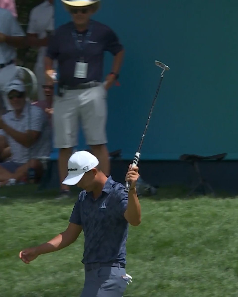 Never a doubt 🫣 A little Morikawa magic for an unlikely par during the 2024 @BMWChamps. #TOURVault