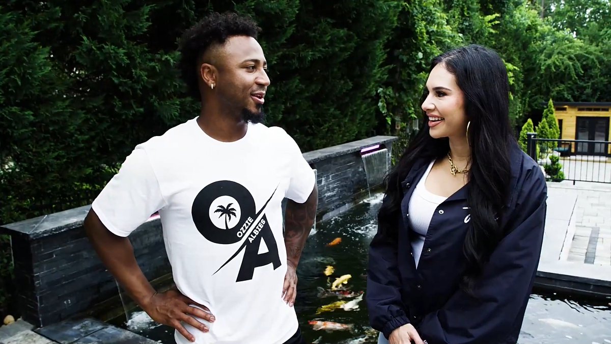 Ozzie Albies = Big Fish Guy 🐟 Siera Santos got to check out all of OzzieAlbies's fish ahead of #PlayersWeekend!