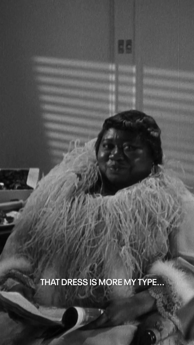The first Black performer to win an Academy Award, Hattie McDaniel broke barriers and left a lasting mark on Hollywood. A screen presence impossible to forget, she brought heart and humanity to every role. Scene from CHINA SEAS ('35). #SummerUnderTheStars