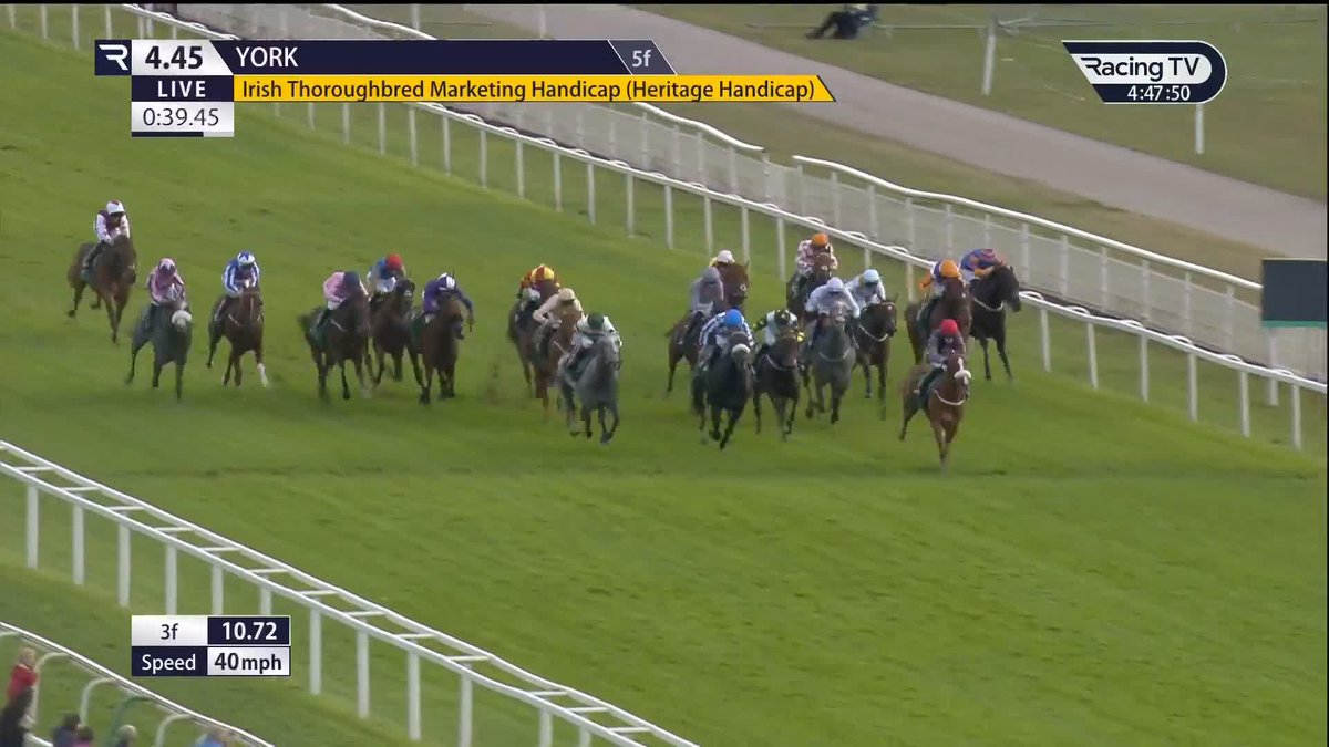 𝐌𝐢𝐬𝐬 𝐘𝐞𝐜𝐡𝐚𝐧𝐜𝐞 cuts loose in the Irish Thoroughbreds Marketing Handicap York Racecourse 💨 A big win for Jtnicholls, who dictated from the front for the Karl Burke operation 👊