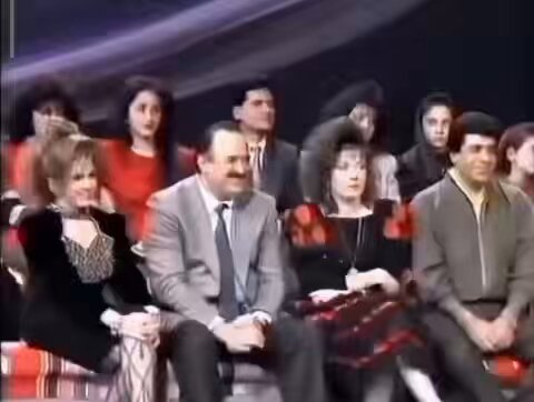 من أرشيف التلفزيون السوري: لقاء نجوم العصر الذهبي في سهرة الخميس أيام التسعينات❤️