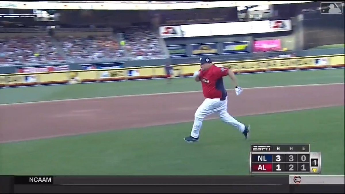 Fat Joe showed out during the 2014 All-Star Legends & Celebrity Softball Game, hitting a single in his first at-bat and coming all the way around to score later that inning 😤 Happy birthday to the legendary rapper!