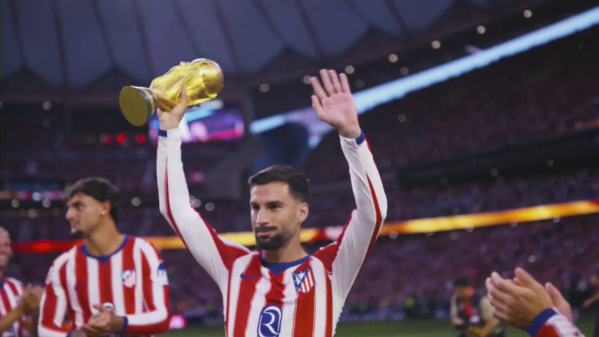 Atletico Madrid honored their World Cup winners before kicking off their first match of the LALIGA season 🏆