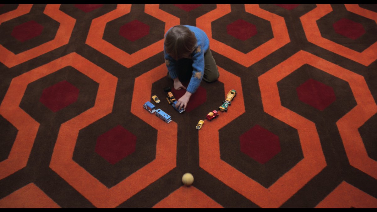 Lee Unkrich on the Two Versions of THE SHINING 🖤 In this week’s countdown to THE COMPLETE KUBRICK watch Academy Award-winning filmmaker and coauthor of STANLEY KUBRICK’S “THE SHINING” discuss his lasting fascination with Kubrick’s 1980 horror masterpiece and shares why the auteur re-cut the film for its international release.