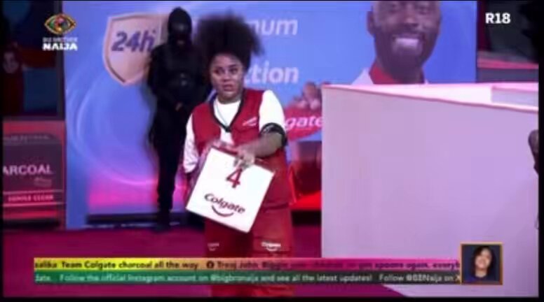 Bells Colgate Smile task, our girl is a master dice roller 🎲 🎥 Big Brother Naija No copyright infringement intended OUR WCW BELLS BELLS THE STANDARD #BBNaija #BellsImoh