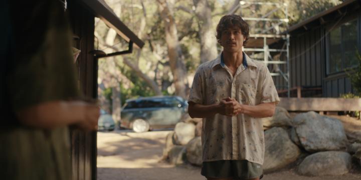 BEEF stars and Emmy nominees Carey Mulligan and Charles Melton revisit their pillow talk scene with Creator, Writer, and Director Lee Sung Jin.