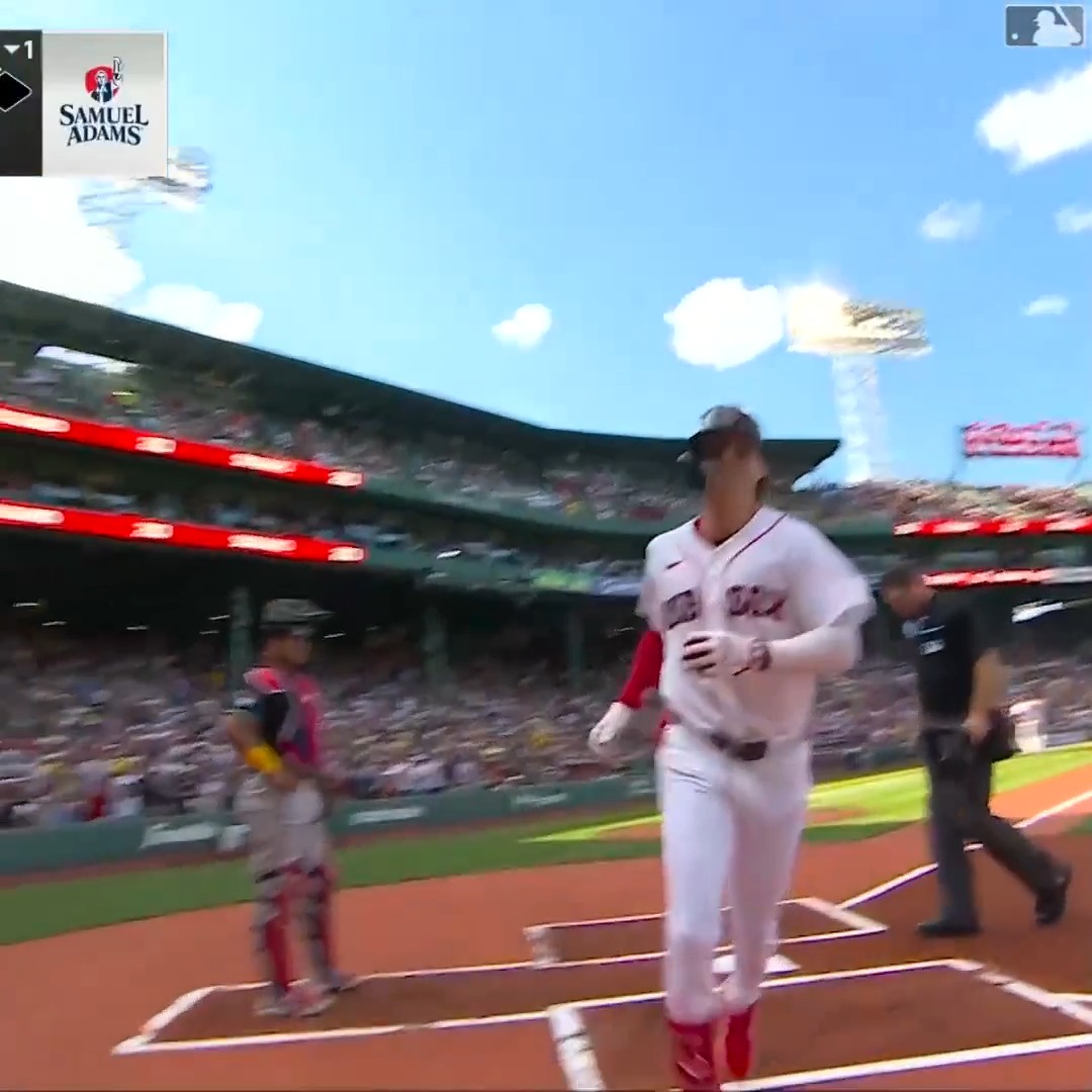 Sogie's first career homer!