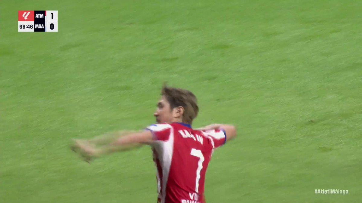 Lee Kang-In with a stunner in his Atleti debut 🔥🇰🇷