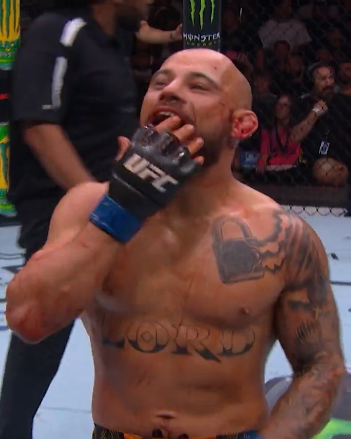 Esse aqui foi o Jean Silva quando pegou uma luta de short notice (na época, foram menos de duas semanas) Imagina o que ele fará quando seu adversário é quem vem numa short notice