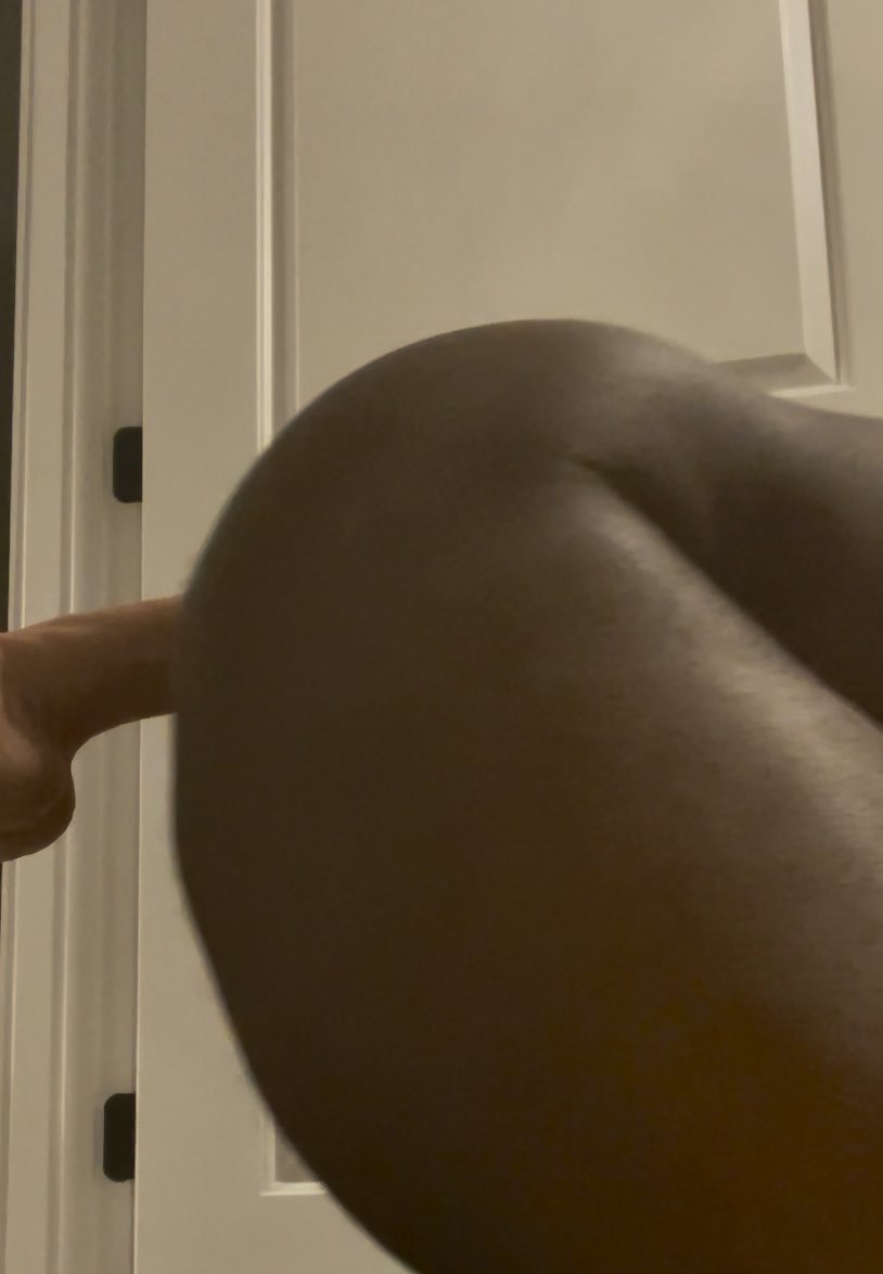 This booty talks back #bottom #704freaks #charlottefreaks #bbc #bigdick #bigass #sissy #gay #thick #thicc #bussy #bi #dildo #creamy #fart