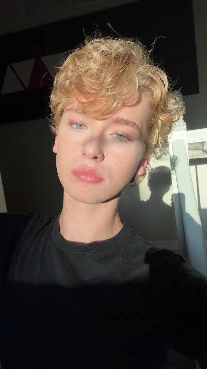 Last club promo post for today 😴 Good night everyone 🌙 #jbg #femboy #twink #mlm #club #fyp #viral