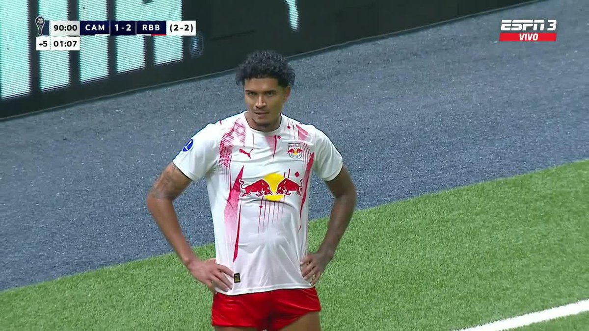 VA A SOÑAR CON ESTA JUGADA: antes de que Cuello le de el gol de la clasificación a Atlético Minerio a los cuartos de la CONMEBOL #Sudamericana, Barbosa tuvo esta chance inmejorable para Bragantino. ¿Qué quiso hacer?