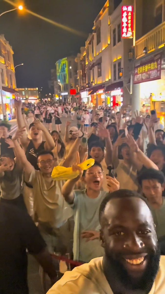 The Draymond Green China tour is underway 🙌