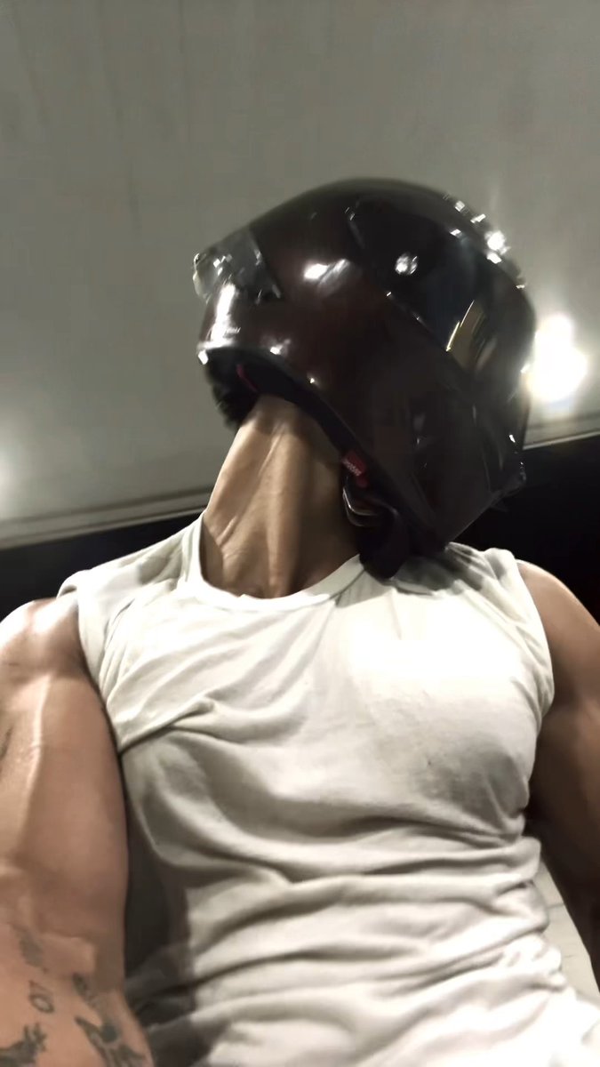 What’s that saying again? Save a horse, ride Superman? 🦸🏽♂️🍌