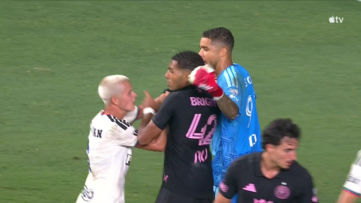 Tempers flared at the end of Philly-Miami 😳 Cavan Sullivan and Yannick Bright were both sent off with reds at the end of the draw. (📺 MLS on Apple TV)