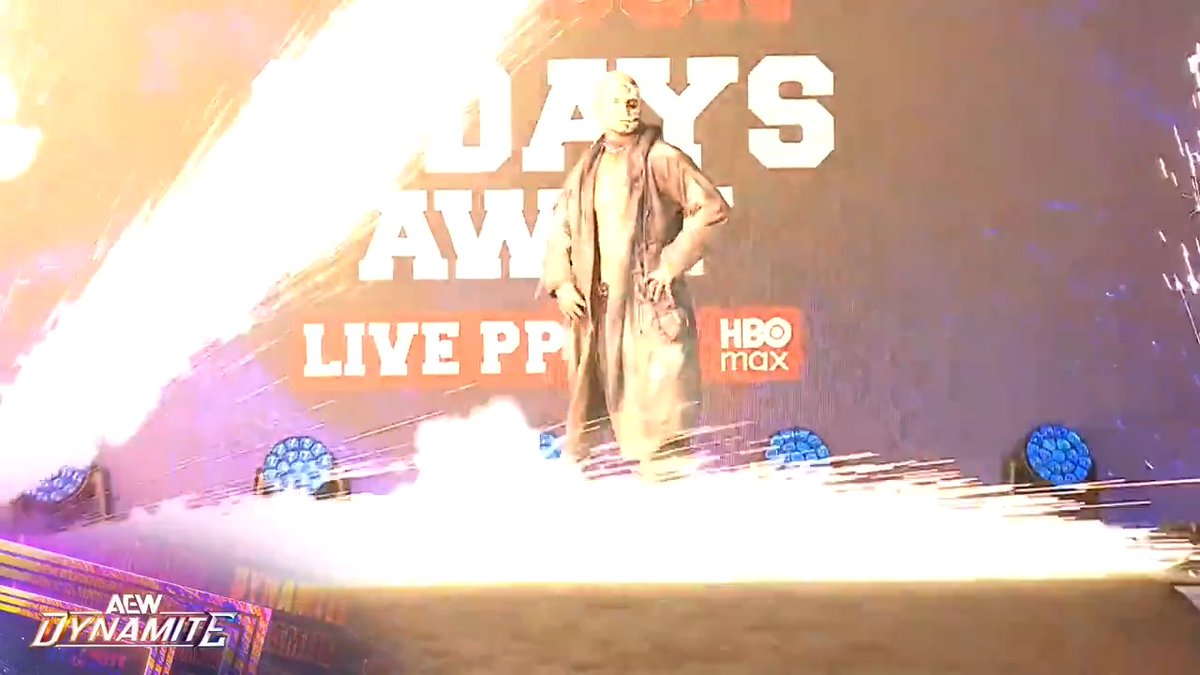 It looks like DARBY ALLIN was just caught in Kevin Knight ケビン・ナイト's explosive trap! Watch #AEWDynamite LIVE on TBS & HBO Max