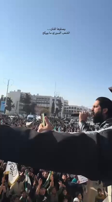 هههه قال شو الشعب السوري لا يركع ركعتم اكثر من ٥٠ سنة لنظام الاسد. نسيتوا ؟؟؟