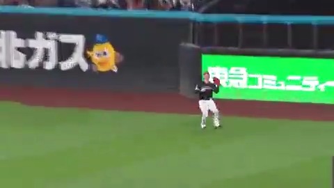 福岡ソフトバンク 小久保裕紀 監督が9回裏二死走者なしから北海道日本ハム レイエス 選手を申告敬遠.ᐟ 後続を打ち取り、2試合連続の延長戦へ.ᐟ