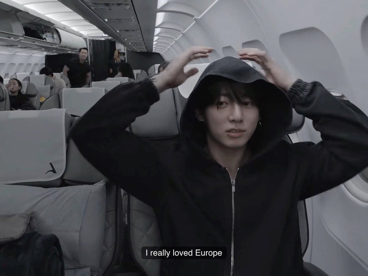 jungkook after crying at the paris concert 🥹 🐰: i guess i was really happy in europe 🐰: ahh… *sighs* tsk… 🐰: i really wanna come back to europe soon 🐰: i already wanna come back 🐥: we were happy 🐰: i really loved europe