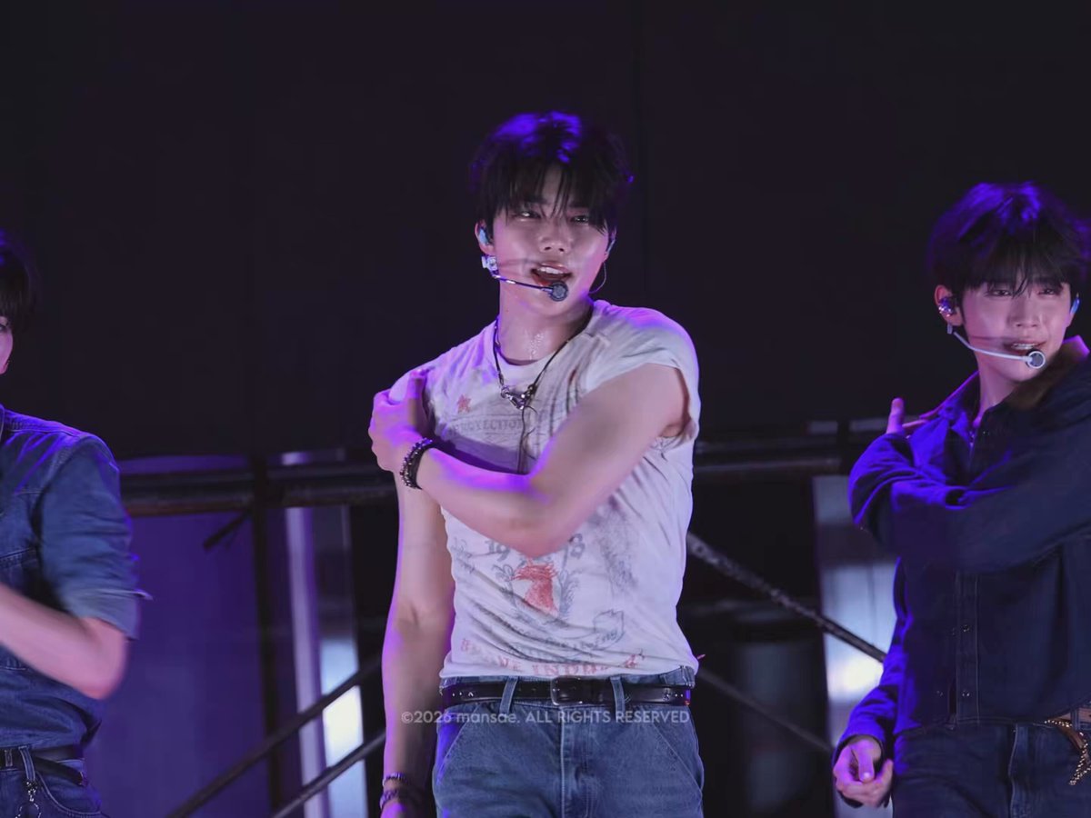 260820 릴리스 기념 라이브 イグジステンス📹✨ #박건욱 #PARKGUNWOOK #パクゴヌク #제로베이스원 #ZEROBASEONE #ZB1