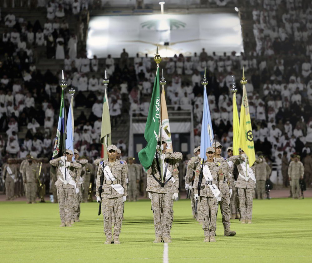 قيادة المنطقة الشمالية تحتفل بتخريج عدد من دورات الفرد الأساسي الموحد للقوات البرية من معهد سلاح المهندسين، ومركز تدريب قيادة العربات. #وزارة_الدفاع