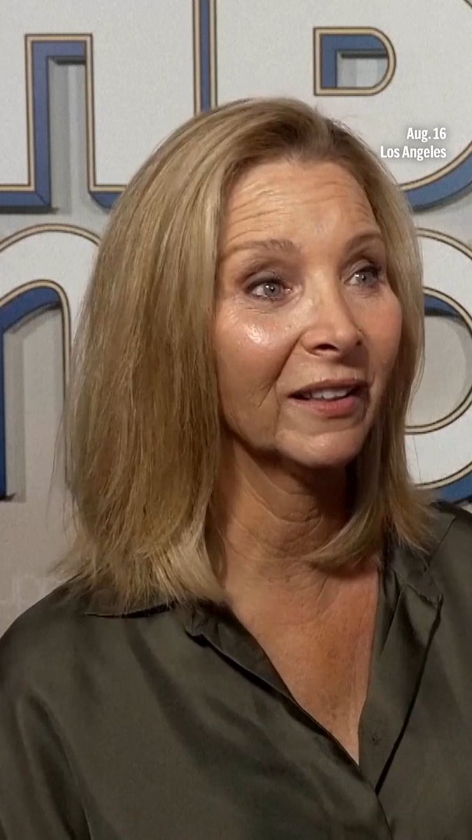 Lisa Kudrow says she often felt "emotional" when filming recent episodes of "The Comeback" after wrapping up "Friends" on the same Warner Bros. lot. #LisaKudrow #Friends #TheComeback #WarnerBros