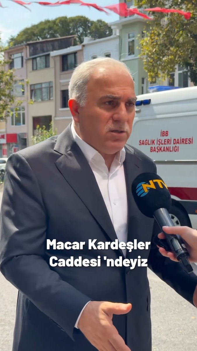 Tarihi Yarımada'nın silüeti özüne dönüyor; Fatih Belediyesi, Fevzipaşa'dan Edirnekapı'ya, Zeyrek'ten Cibali'ye kadar asırlık yapıları görüntü kirliliğinden arındırıp restore ediyor. M. Ergün TURAN 👏